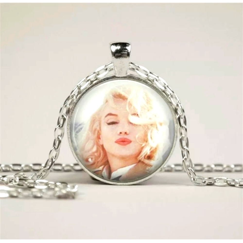 New Marilyn Monroe Silver Glass Cabochon Necklace.